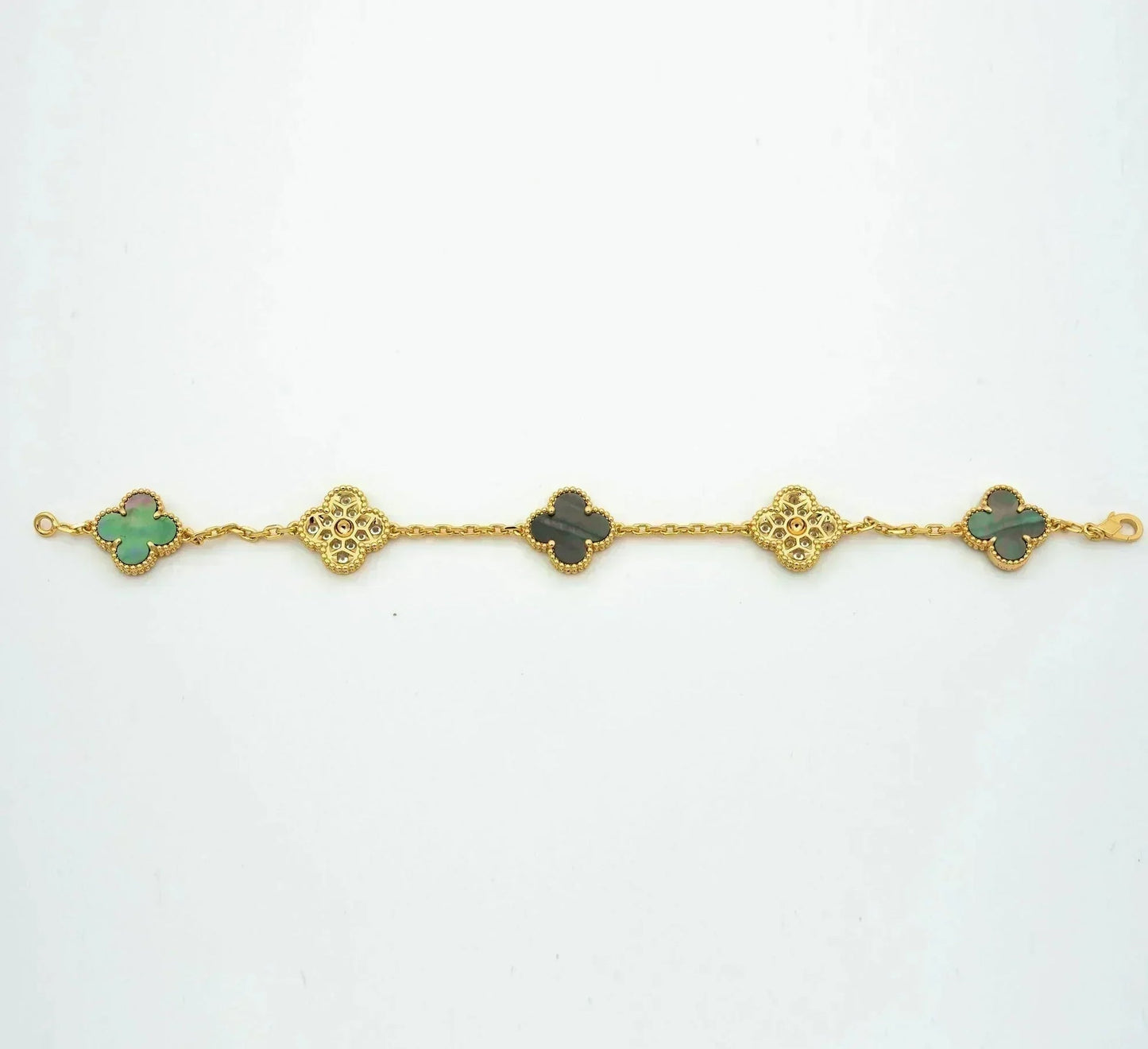 [⭐Aura] CLOVER 5 MOTIF GRAY MOP BRACELET COLLECTION