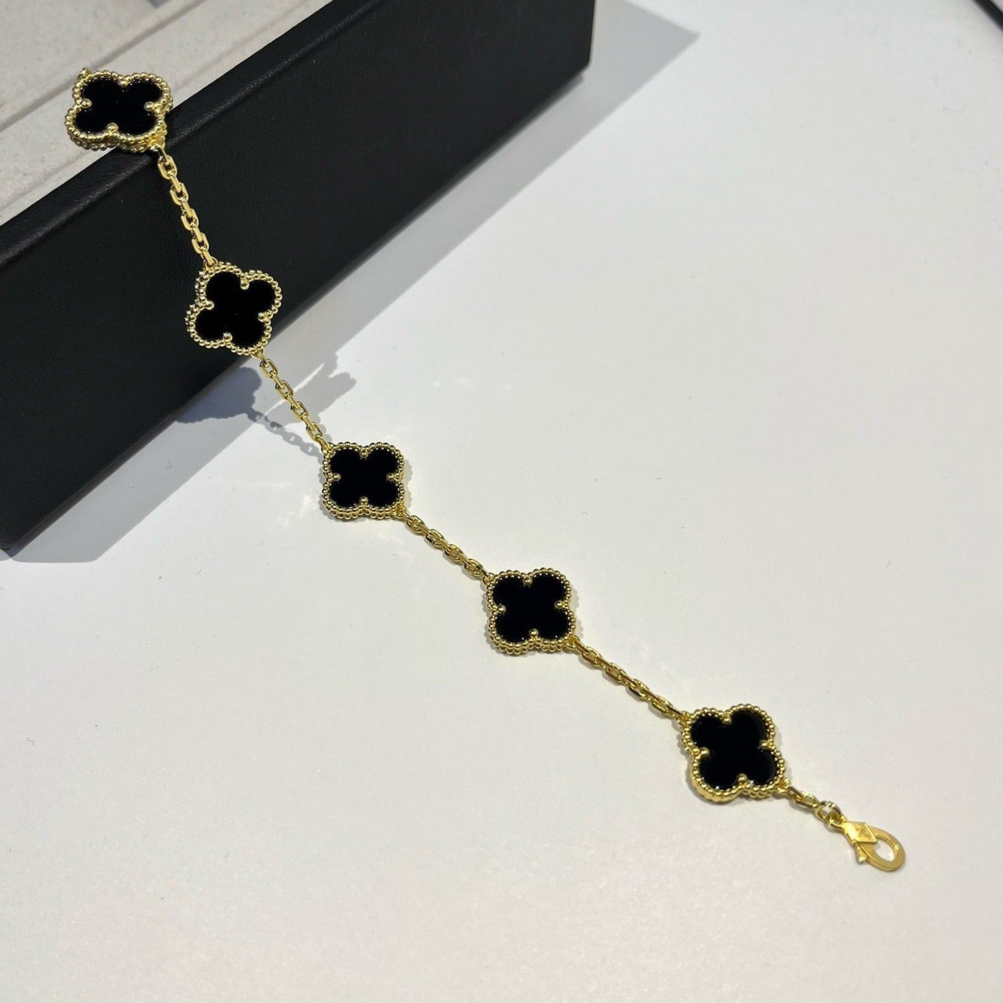 [⭐Aura] CLOVER 5 MOTIF ONYXS BRACELET COLLECTION