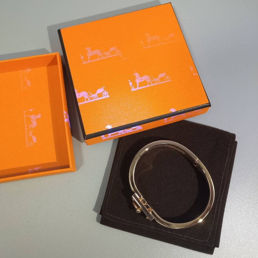 [⭐Aura]H GREY BRACELET