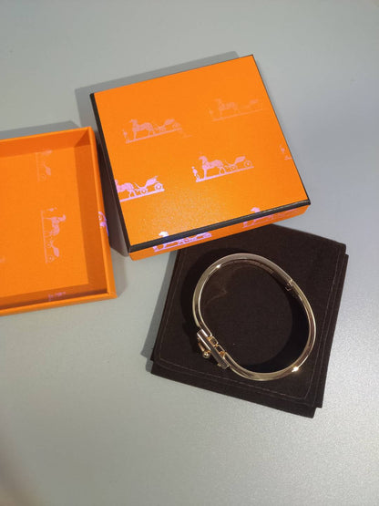 [⭐Aura]H ORANGE BRACELET