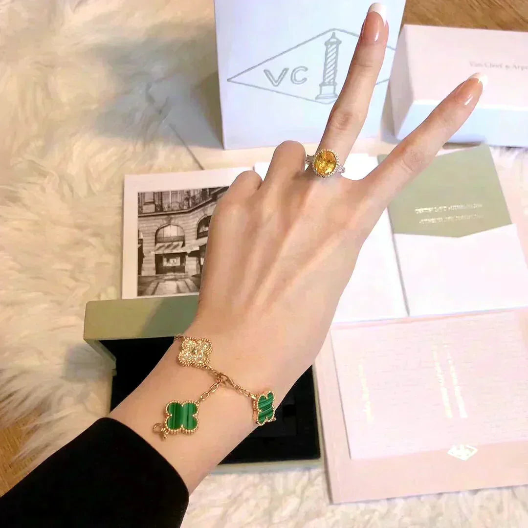 [⭐Aura] CLOVER 5 MOTIF MALACHITE BRACELET COLLECTION