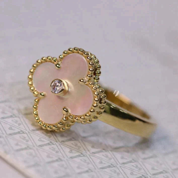 [⭐Aura]CLOVER PINK MOP RING GOLD DIAMOND