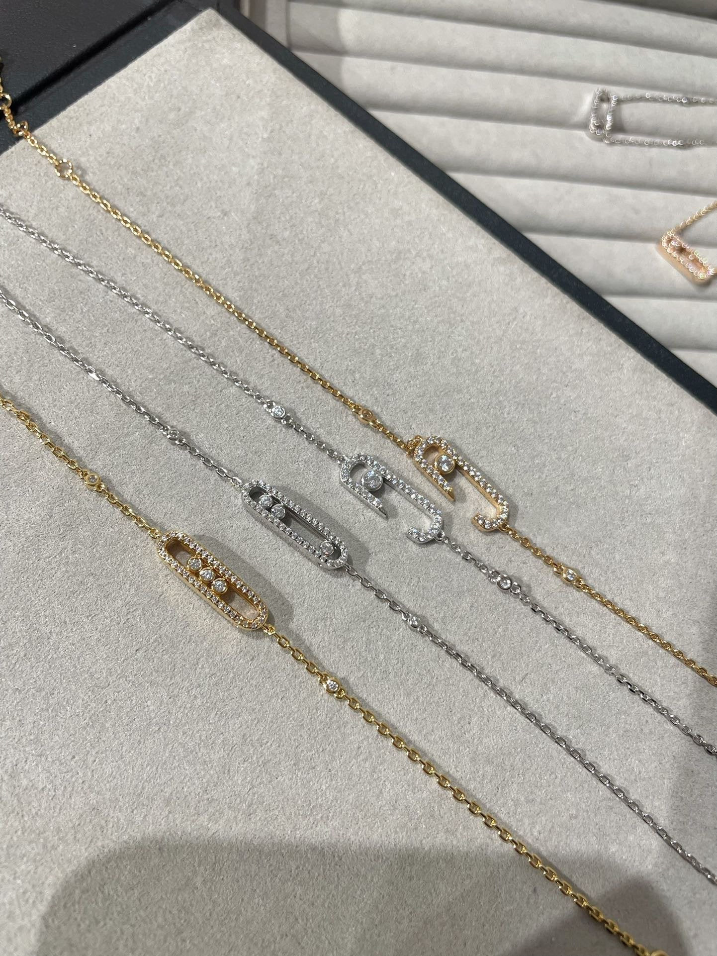 [⭐Aura]BABY MOVE DIAMOND BRACELET