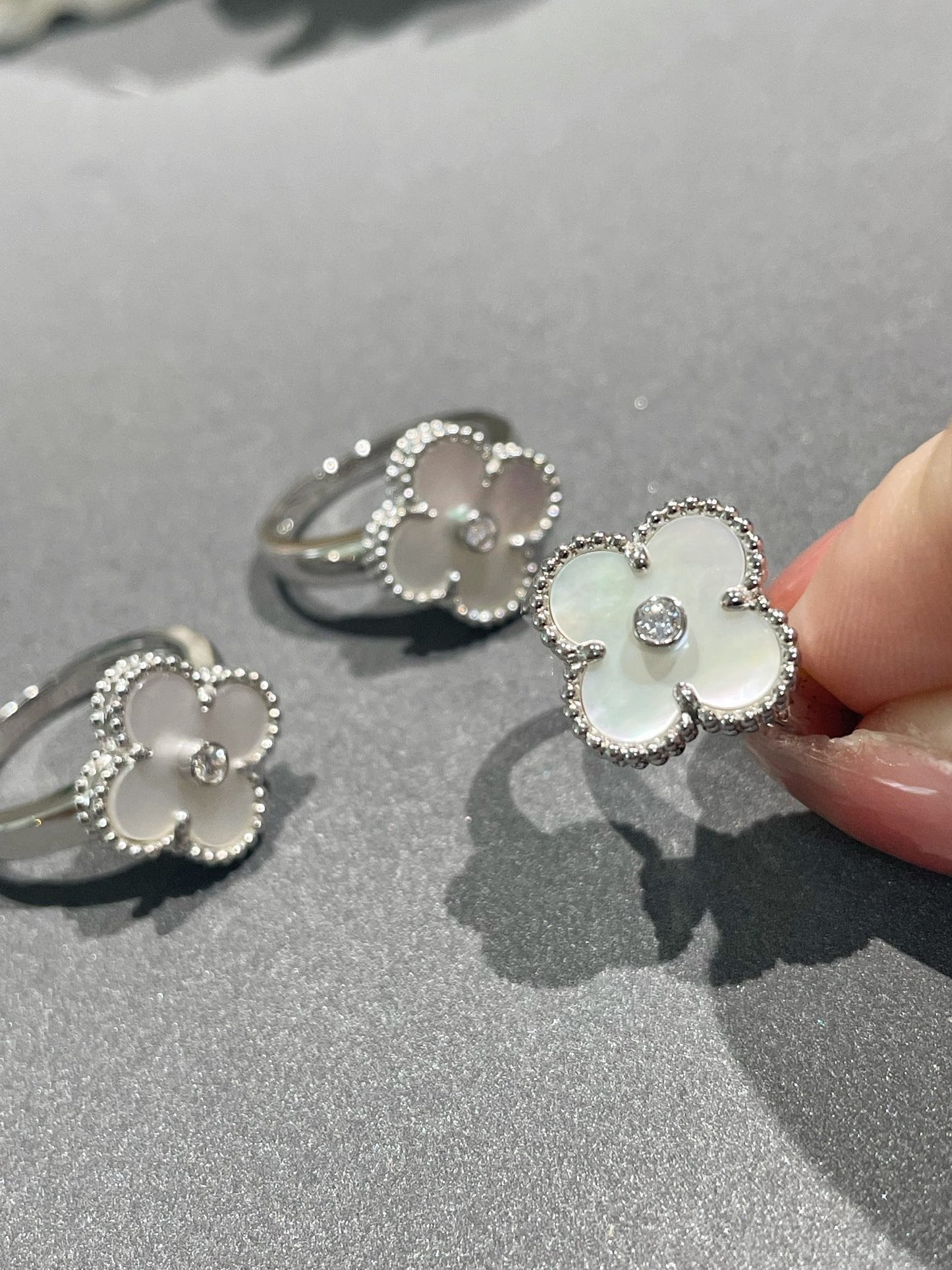 [⭐Aura]CLOVER SILVER MOP DIAMOND RING