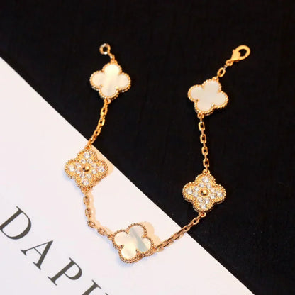 [⭐Aura]CLOVER WHITE PEARL MOP 5 MOTIF BRACELET COLLECTION