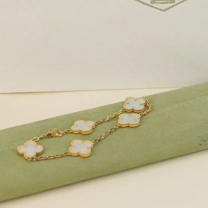 [⭐Aura]CLOVER WHITE PEARL MOP 5 MOTIF BRACELET COLLECTION