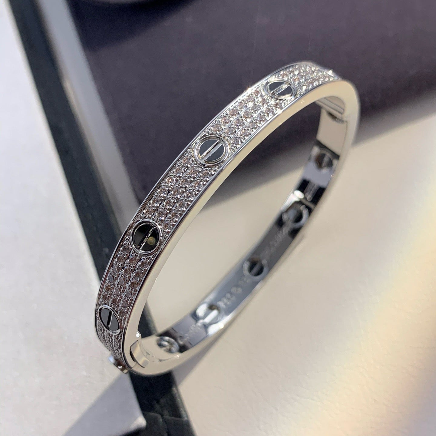[⭐Aura]LOVE BRACELET 6.1MM DIAMOND-PAVED CERAMIC