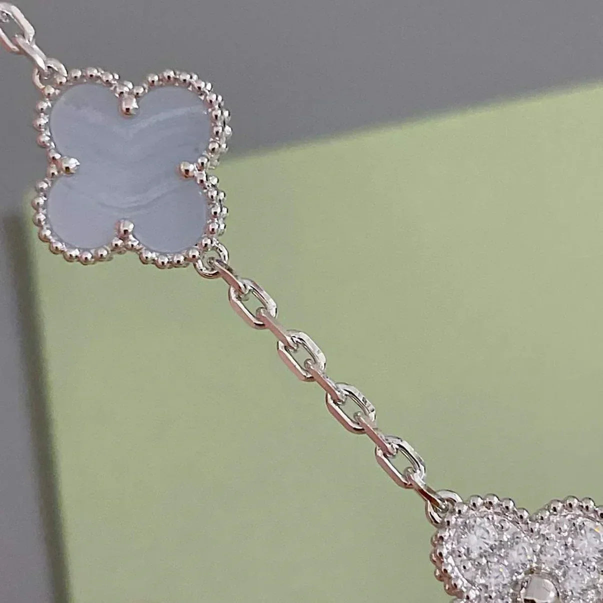 [⭐Aura] CLOVER 5 MOTIF PURPLE CHALCEDONY BRACELET COLLECTION