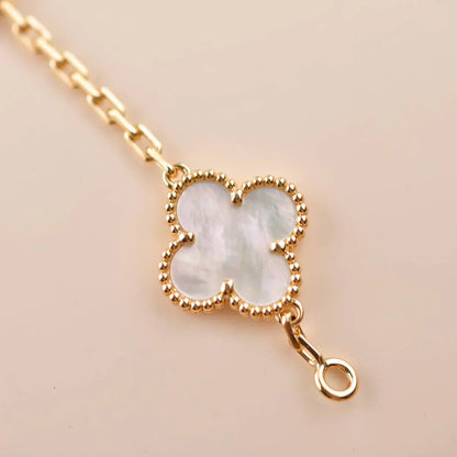 [⭐Aura]CLOVER WHITE PEARL MOP 5 MOTIF BRACELET COLLECTION