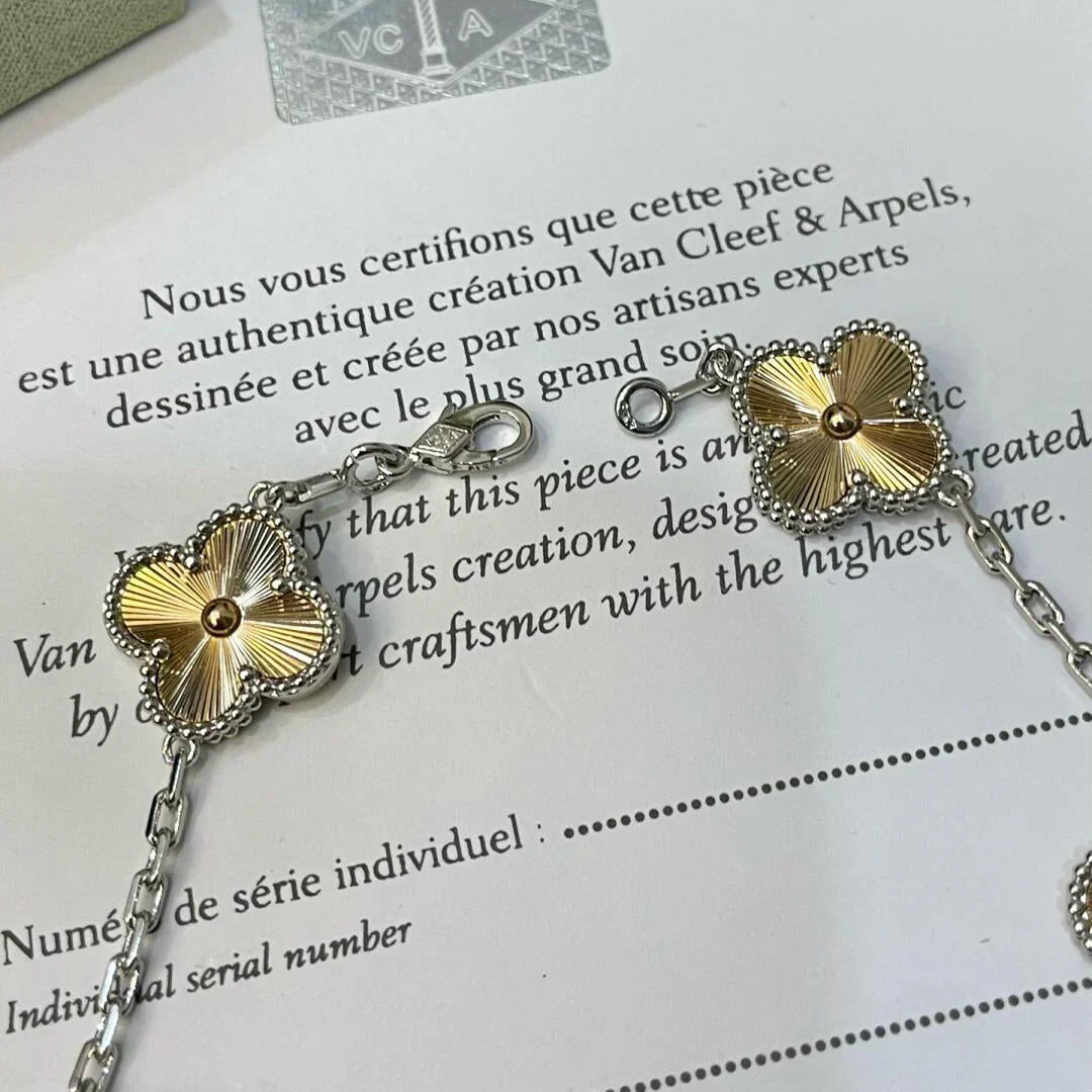 [⭐Aura] CLOVER 5 MOTIF LASER BRACELET COLLECTION