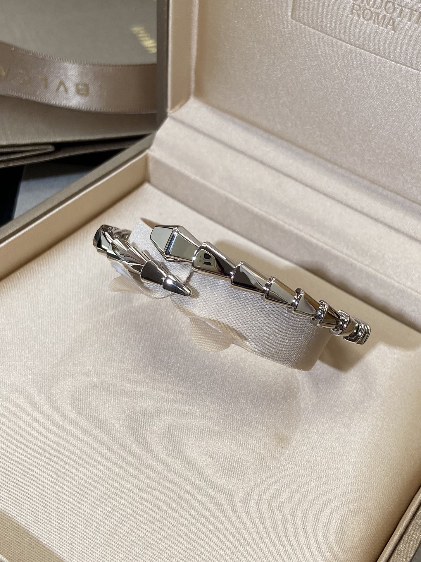 [⭐Aura]SERPENTI VIPER SILVER BRACELET